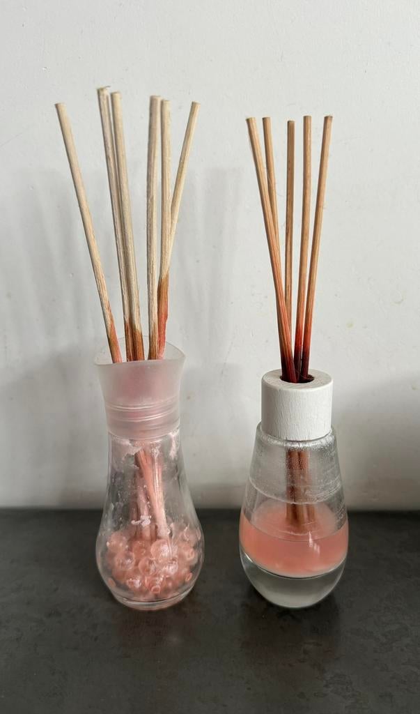 Glazen potjes met geurstokjes, Ophalen, Gebruikt