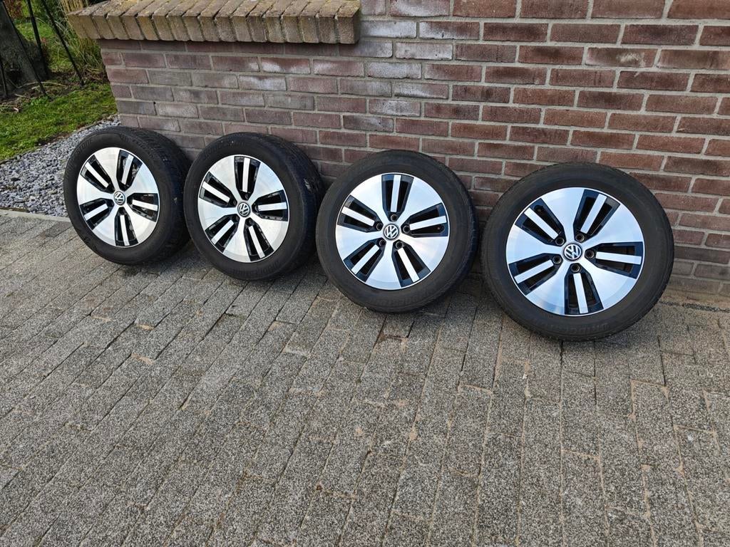 Originele 16 inch VW e-Golf Astana velgen met banden, Ophalen