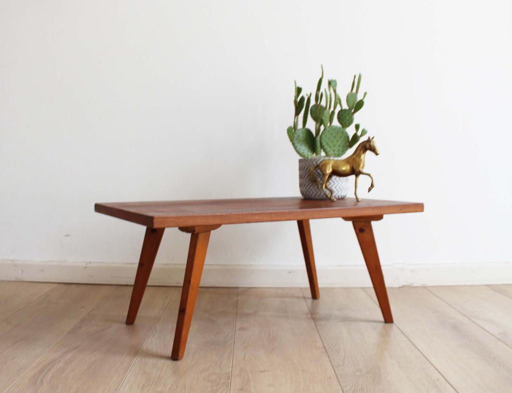 Laag vintage bijzettafeltje. Retro planten tafel, Verzamelen, Retro, Ophalen, Huis en Inrichting
