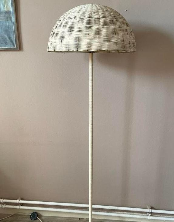 Nanushka Rotan en Messing Vloerlamp zara home, Ophalen, Zo goed als nieuw, Metaal, 150 tot 200 cm