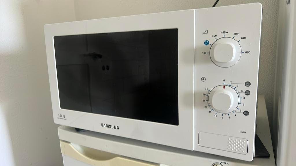 Samsung mangentron - moet snel weg, Ophalen of Verzenden, Zo goed als nieuw