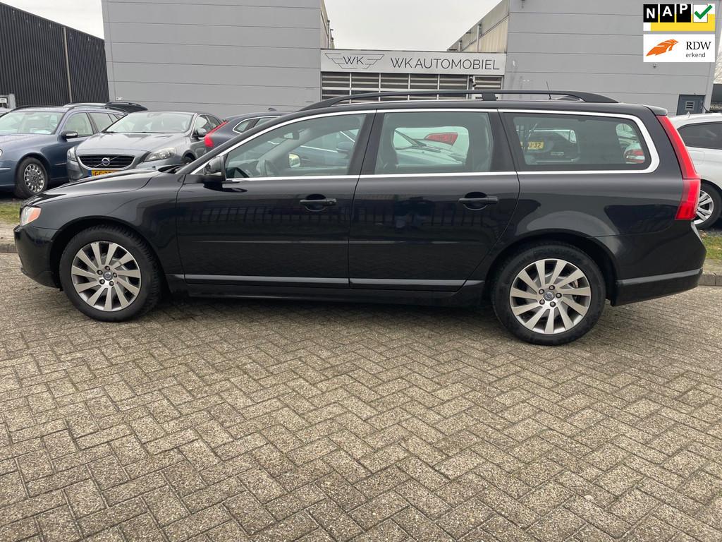 Volvo V70 1.6 T4 Limited Edition Garantie, Gebruikt, 4 cilinders, Zwart, 1600 kg