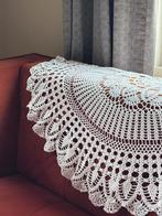 Vintage handgemaakt tafelkleed, kleed, sprei, deken, Ophalen of Verzenden, Zo goed als nieuw, Rond, Binnen
