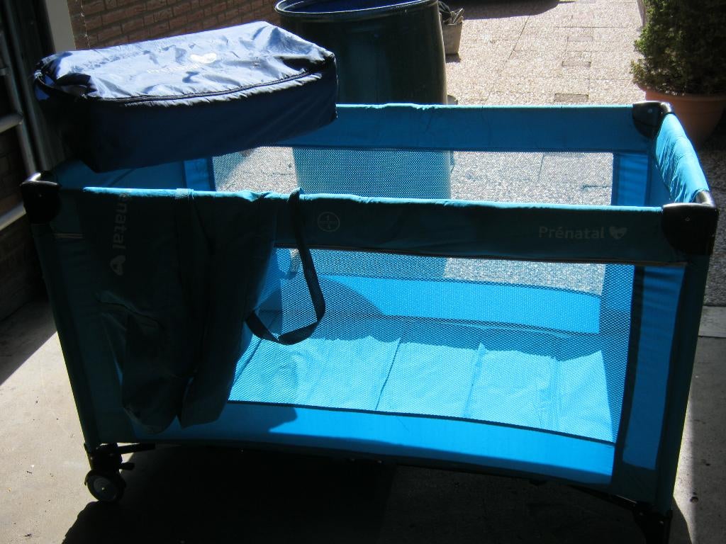 campingbedje + matrasje+ beddegoed+ spaalkleed, Kinderen en Baby's, Babywiegjes en Ledikanten, Ophalen, Zo goed als nieuw, Reisbedje