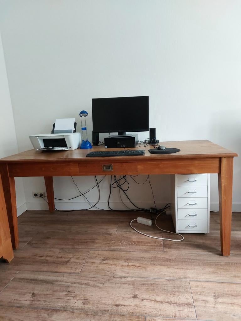 Tafel met kastje, Ophalen, Gebruikt