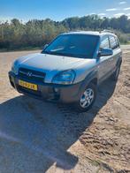 Hyundai Tucson 2.0 I 2WD 2005 Grijs, Auto's, 142 pk, 4 cilinders, Origineel Nederlands, 75 €/maand
