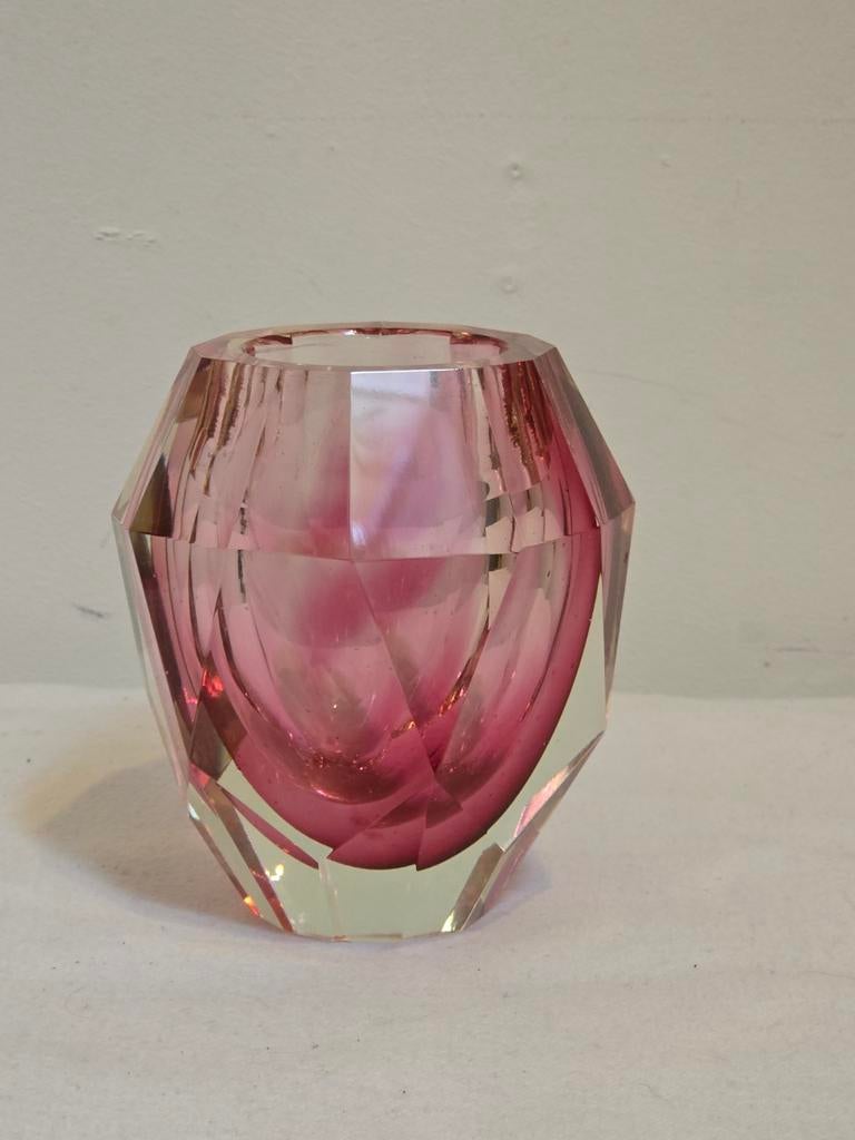 Roze kristallen vaas kubistische vaas copier vaasje, Antiek en Kunst, Ophalen