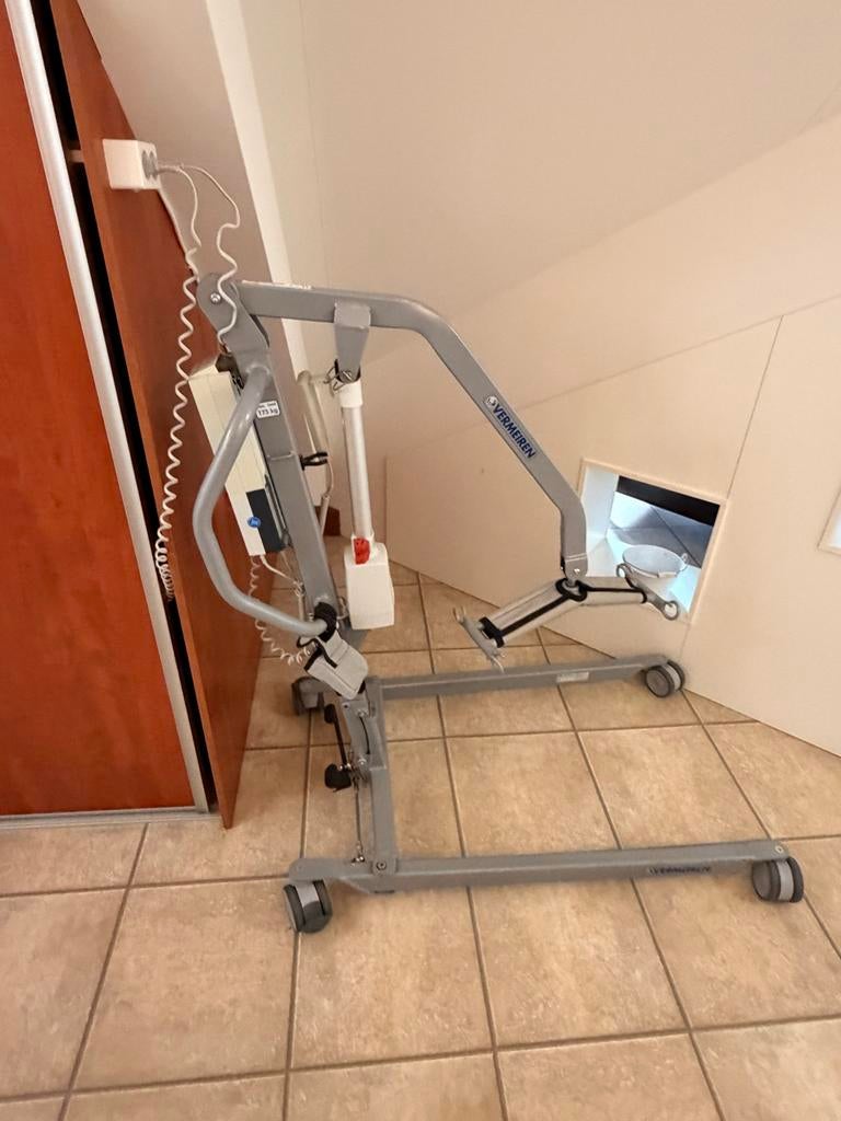 Vermeiren Tillift, Diversen, Ophalen, Gebruikt