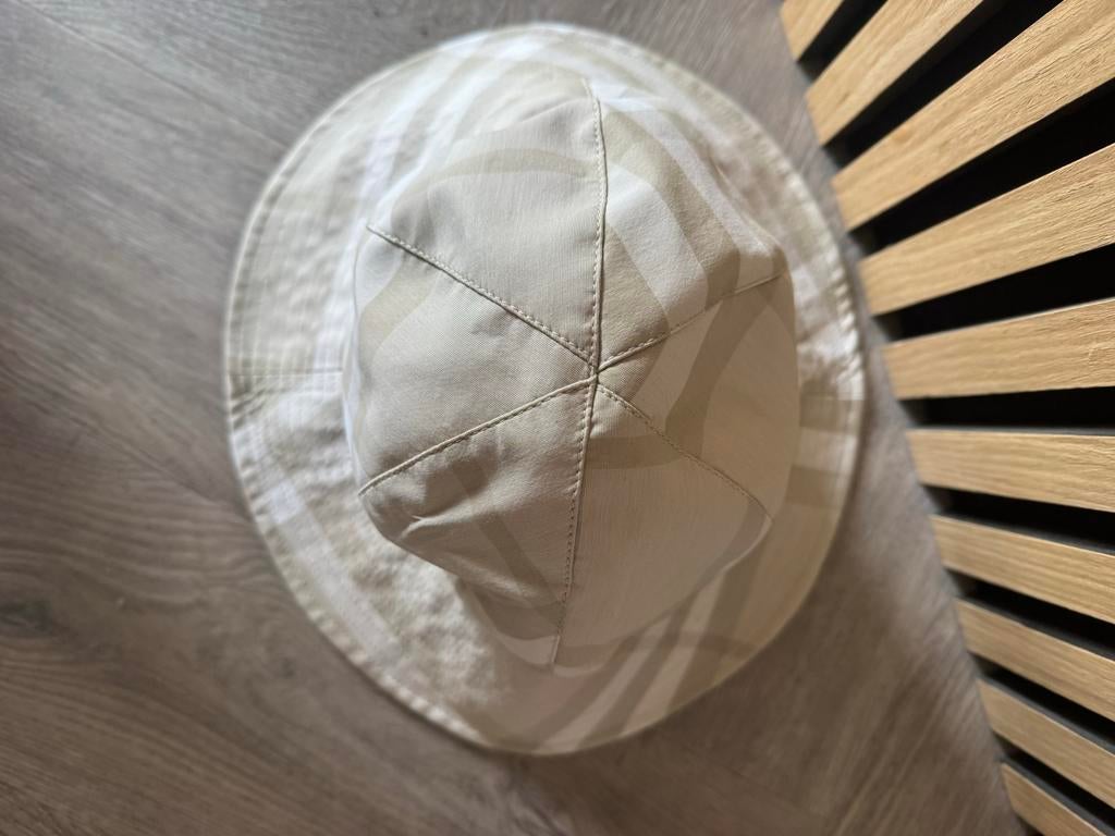 Burberry Bucket Hat - Beige Nova Check  (originele)nieuw, 56 of 57 cm (M, 7 of 7⅛ inch), Verzenden, Hoed, Zo goed als nieuw