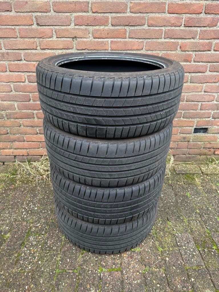4X Bridgestone 225 40 18 Inch 92Y Zomerbanden, Ophalen, 18 inch, Band(en), Zomerbanden