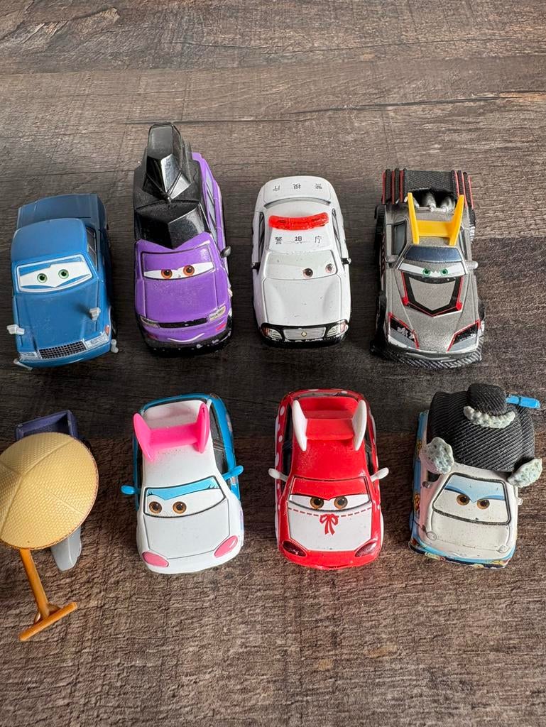 Disney pixar cars japans setje, Ophalen of Verzenden, Zo goed als nieuw