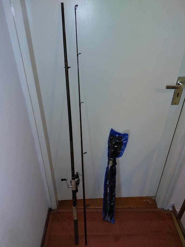 Visspullen snoek/snoekbaars - Werphengel en kunstaas, Ophalen, Nieuw, Complete set