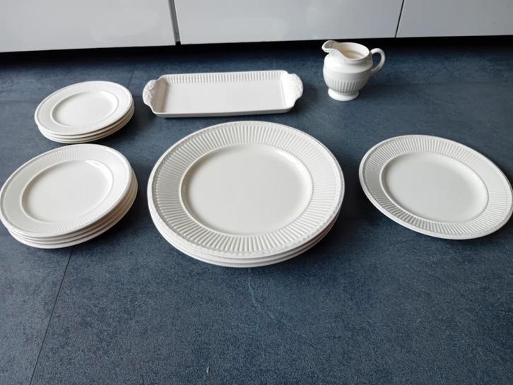 Wedgwood Edme servies Queen's Ware made in England puntgaaf, Huis en Inrichting, Keuken | Servies, Zo goed als nieuw, Schaal of Schalen