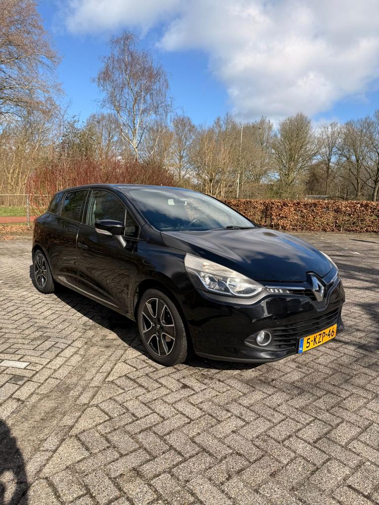 Renault Clio 1.5 DCI 66KW Estate 2013 Zwart, Auto's, Renault, Voorwielaandrijving, Stof, Zwart, 4 cilinders