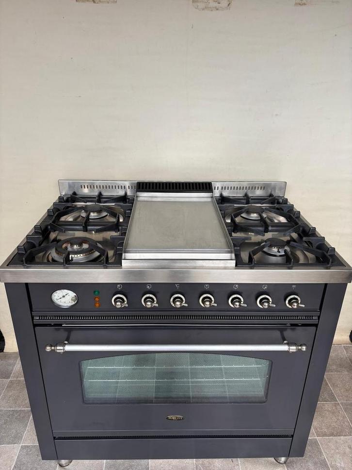Boretti antraciet 4 pits + frytop, Witgoed en Apparatuur, Fornuizen, Zo goed als nieuw, Vrijstaand, Gas, 5 kookzones of meer, 90 tot 95 cm