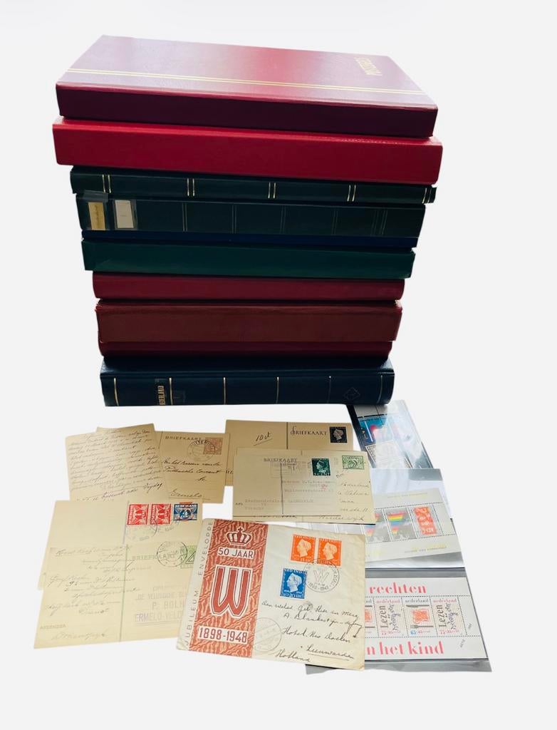 Verzameling van 10 albums postzegels Nederland, Verzenden, Nederland
