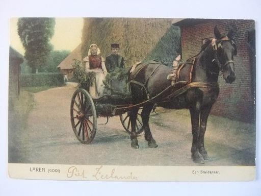 P203 Laren (Gooi) - Bruidspaar in koets - 1905, Verzenden, Voor 1920, Gelopen, Noord-Holland
