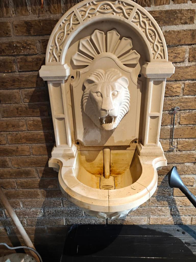 Spuit fontein leeuwenkop, Ophalen, Gebruikt, Kunststof