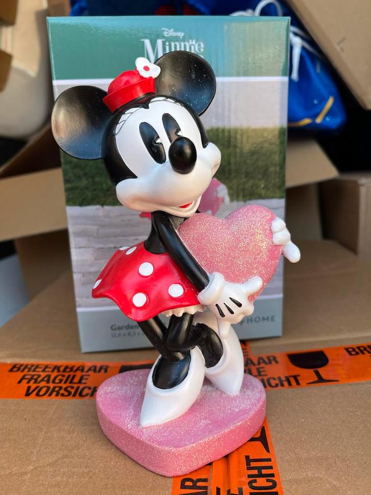 Minnie Mouse Love Disney Beeld 20cm, Verzamelen, Disney, Nieuw, Beeldje of Figuurtje, Mickey Mouse, Ophalen of Verzenden