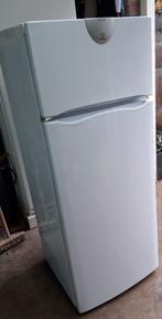 Koel-vriescombinatie Indesit ruilen 2 krat hertogjan bier, Ophalen, Gebruikt, 200 liter of meer, Met aparte vriezer