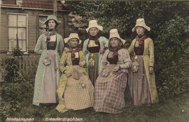 Hindeloopen. - Kleederdrachten. - vrouwen - ongelopen, Verzamelen, Ansichtkaarten | Nederland, Ongelopen, Noord-Brabant, Voor 1920