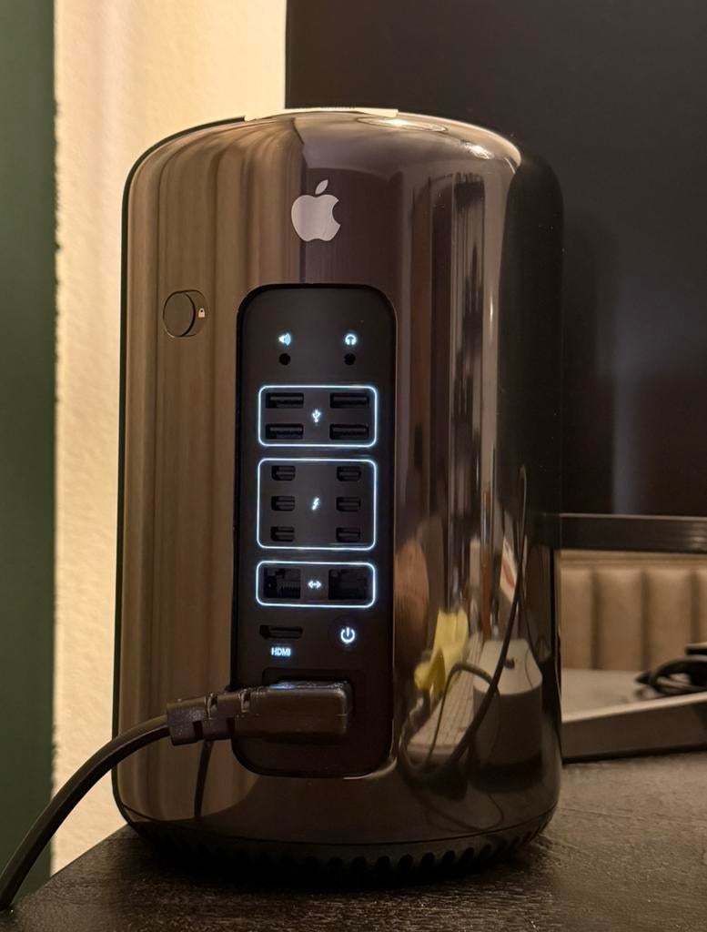 Mac Pro 2013–Xeon 6-core–32GB RAM–500GB SSD, Computers en Software, Apple Desktops, 32 GB, SSD, Ophalen of Verzenden, Zo goed als nieuw