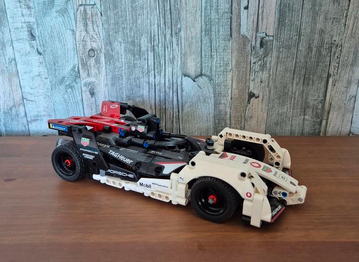 LEGO Technic 42137 Porsche 99X Electric Formule E, Kinderen en Baby's, Speelgoed | Bouwstenen, Zo goed als nieuw, Ophalen