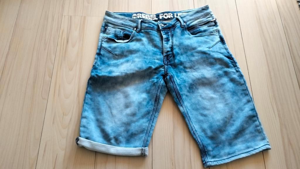 Trendy denim bermuda, Ophalen, Zo goed als nieuw, Maat 56/58 (XL), Blauw