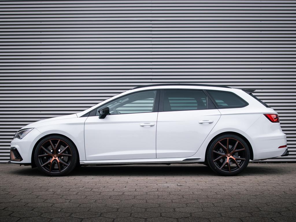 SEAT Leon ST 2.0 TSI CUPRA R 4DRIVE PANO CARBON BREMBO BEATS, Automaat, Gebruikt, Zwart, 4 cilinders