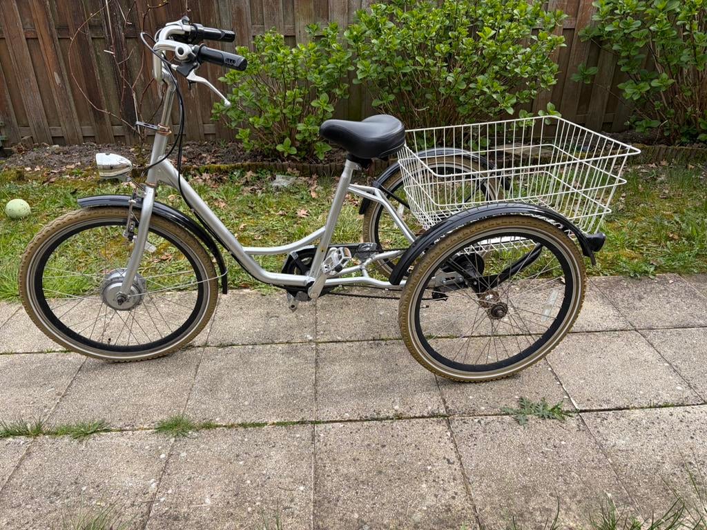 Nette driewillenfiets voor volwassenen, Ophalen, Gebruikt