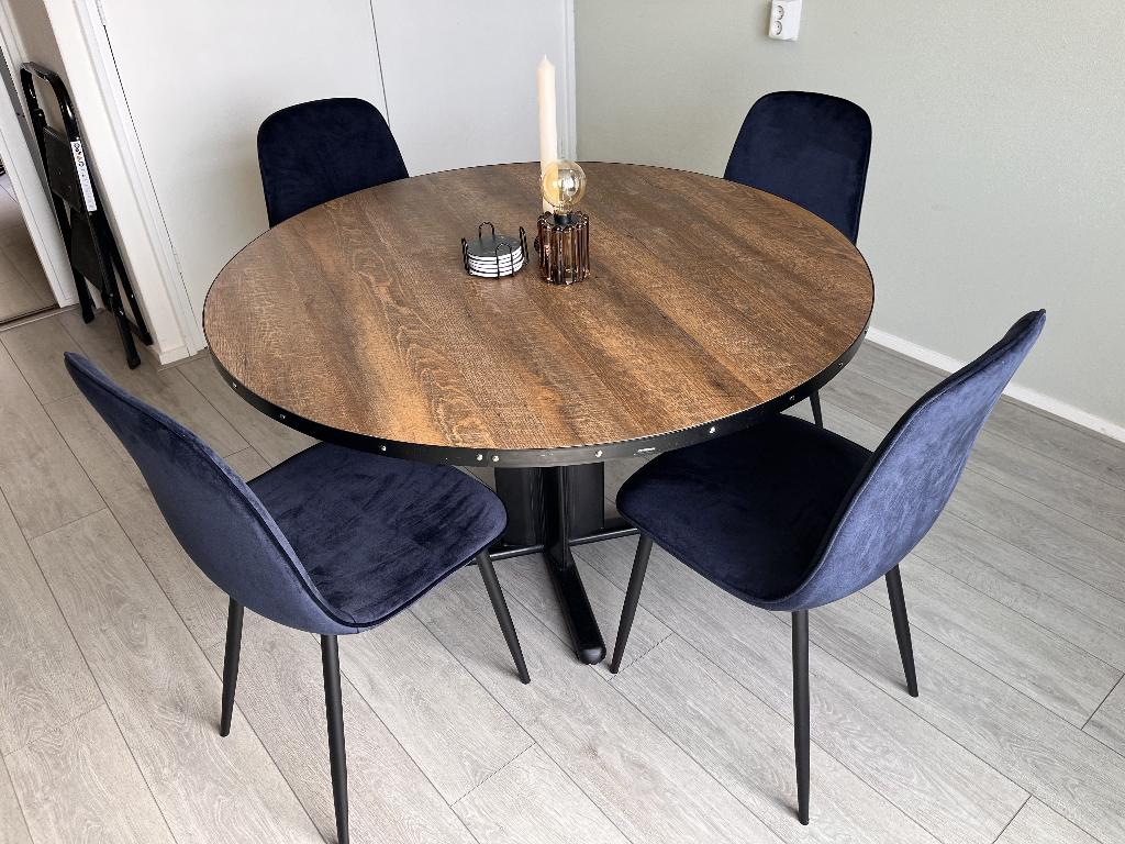 Ronde eettafel met 4 stoelen, Huis en Inrichting, Tafels | Eettafels, Ophalen, Rond, Zo goed als nieuw, Vier personen