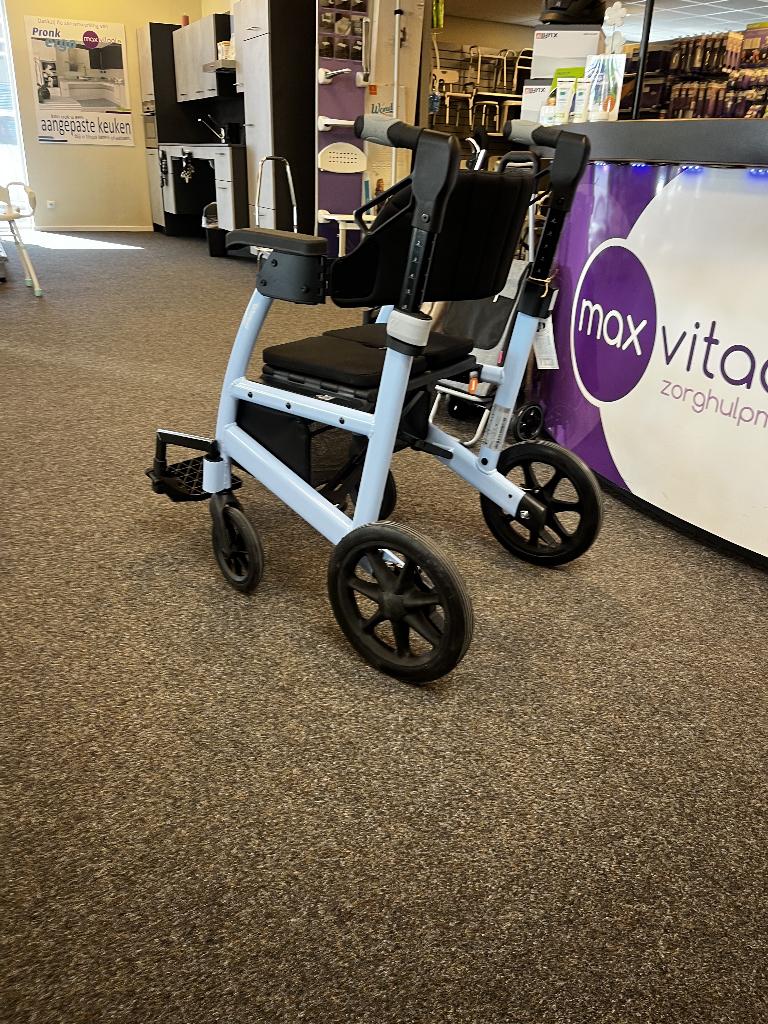 Triumph Prestige Rollator / Rolstoel 2-in-1 – Sky Blue, Diversen, Rolstoelen, Ophalen, Triumph Prestige, Triumph Prestige, Inklapbaar