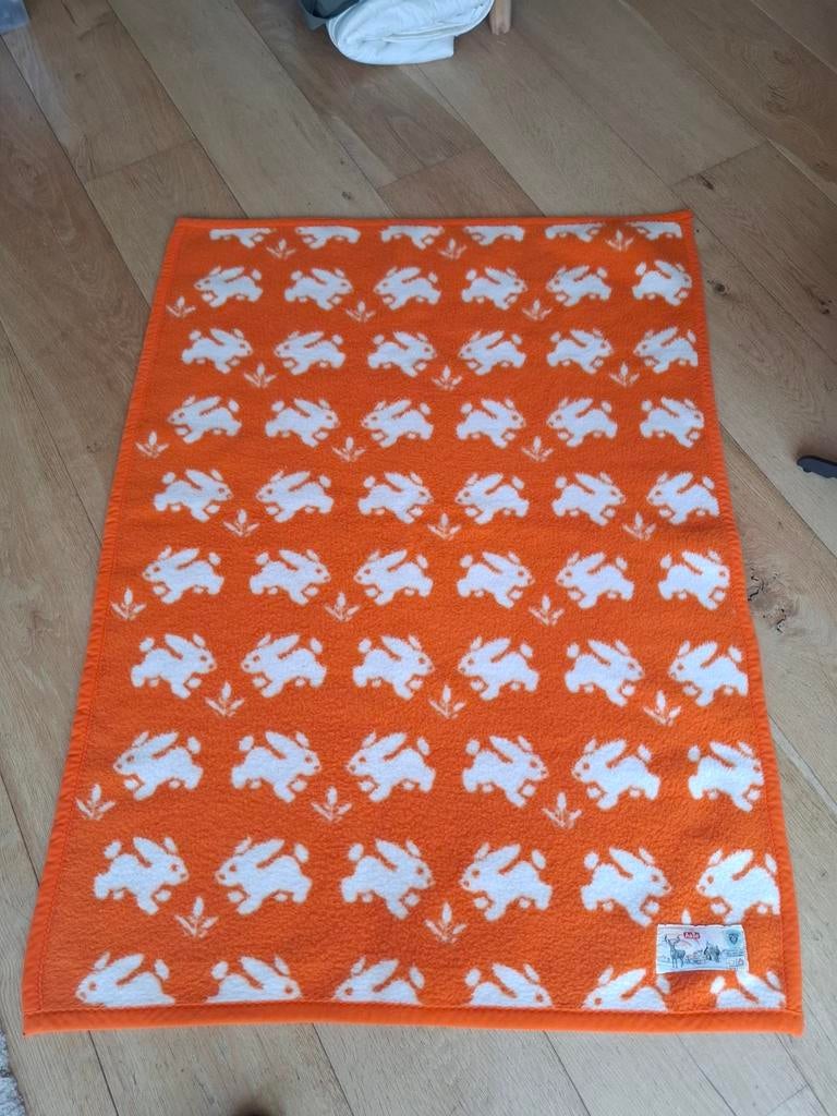 Aabee retro ledikant deken dralon met konijntjes, Kinderen en Baby's, Ophalen of Verzenden