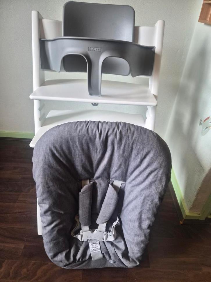Stokke Tripp Trapp met babyset en newborn set, Kinderen en Baby's, Kinderstoelen, Zo goed als nieuw, Meegroeistoel, Ophalen