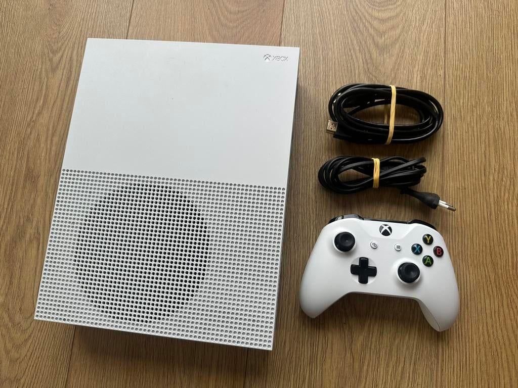 Xbox One S Incl Originele Controller & Kabels Nette Staat!!!, Avontuur en Actie, 1 speler, Ophalen of Verzenden, Zo goed als nieuw