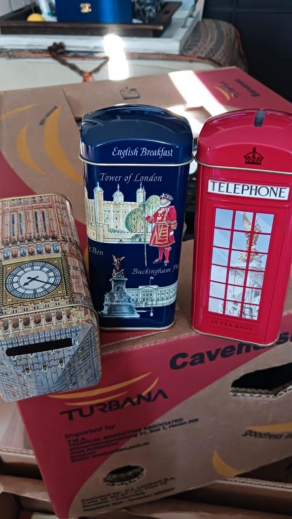 Set van 3 London Souvenir Blikken - Spaarpotten, Verzamelen, Spaarpotten, Nieuw, Metaal of Blik, Ophalen