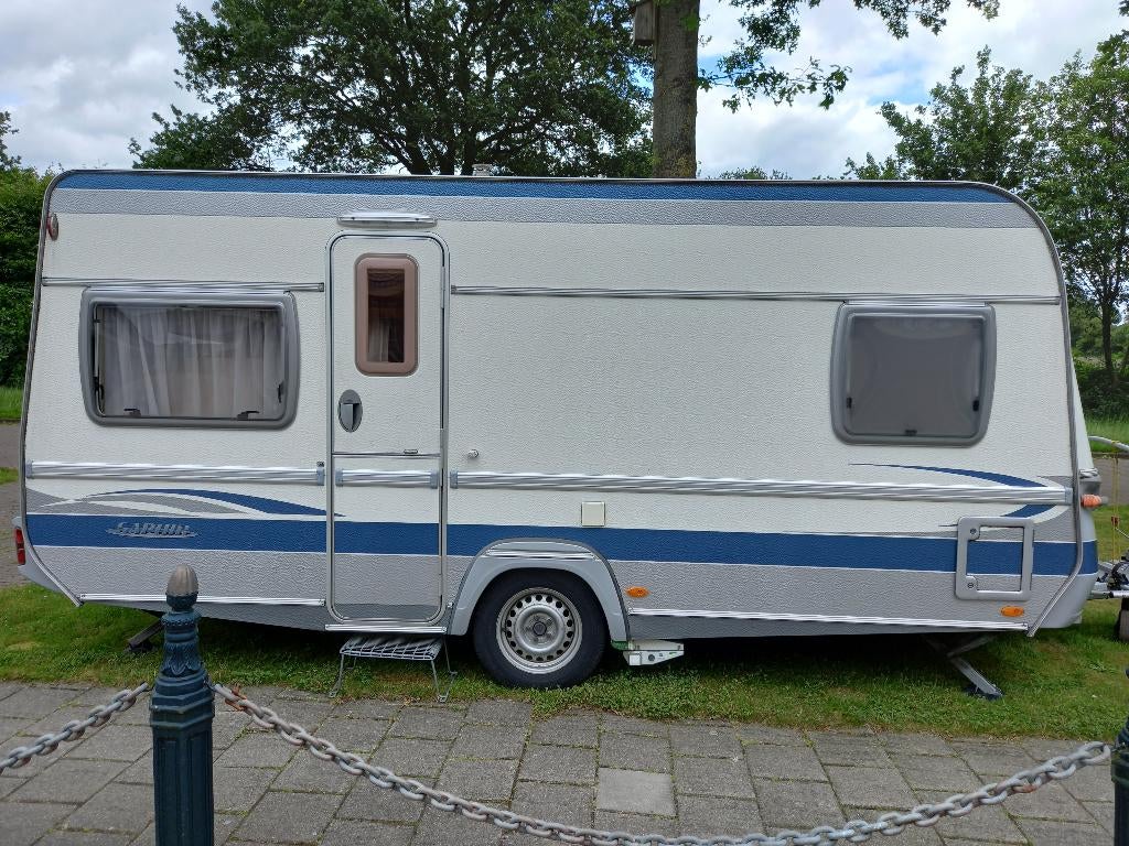 Fendt Saphir 470 TFB, Caravans en Kamperen, Caravans, Rondzit, Frans bed, Particulier, Schokbreker