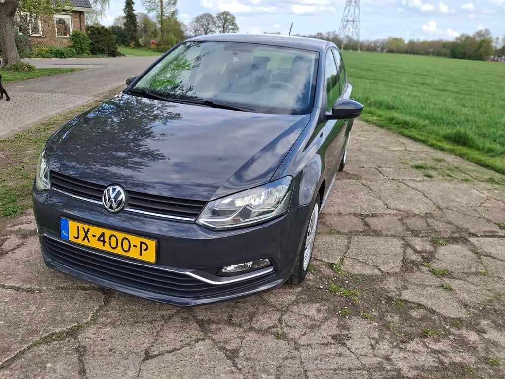 VOLKSWAGEN POLO 2016, Auto's, Volkswagen, Handgeschakeld, Particulier, Zilver of Grijs, 999 cc