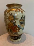 Oude Chinese vaas met bloemmotieven en vogeldecoratie, Ophalen