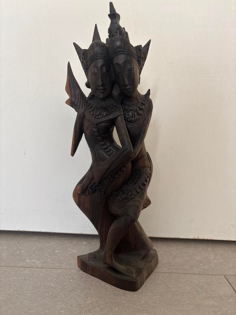 Handgesneden sculptuur Rama en Sita uit Bali, Houtsnijwerk, Ophalen of Verzenden, Handgemaakt, 20 - 50 cm