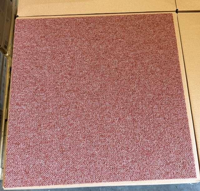 Desso Stratos 4432  licht rood tapijttegels 50x50cm nieuw, Huis en Inrichting, Stoffering | Vloerbedekking, Niet ingevuld, Crème