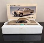 Mercedes-Benz /8 Coupé 280C - Bruin - 1:18 - Autoart, Ophalen of Verzenden, Zo goed als nieuw, Auto, Autoart