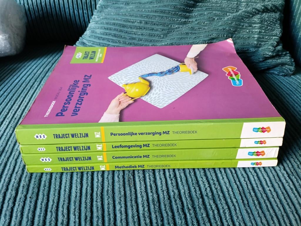 MBO MZ boeken - Traject Welzijn ThiemeMeulenhoff, Boeken, Gelezen, ThiemeMeulenhoff, Ophalen of Verzenden, MBO