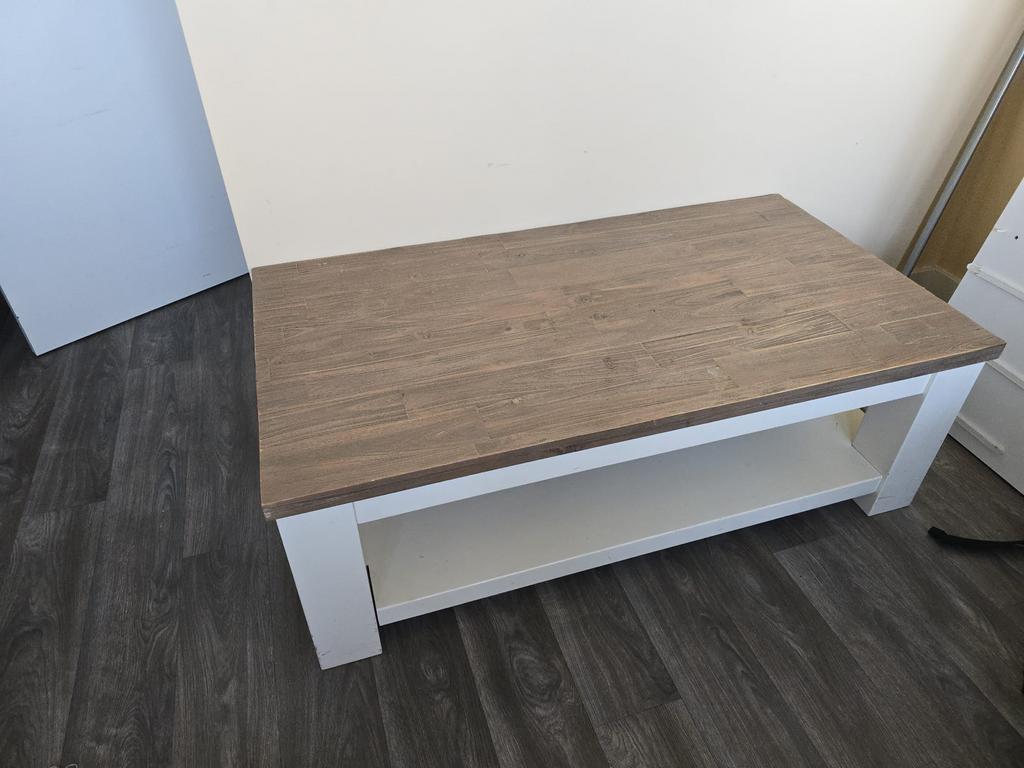 Salontafel met houten blad en wit onderstel, Huis en Inrichting, Tafels | Salontafels, Ophalen, Gebruikt, 100 tot 150 cm, 50 tot 100 cm