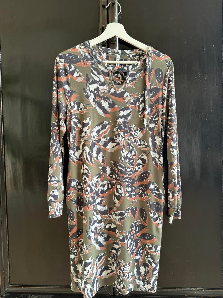 ZoSo jurk met bladprint, maat XS, Ophalen of Verzenden, Zo goed als nieuw, Knielengte, Maat 34 (XS) of kleiner