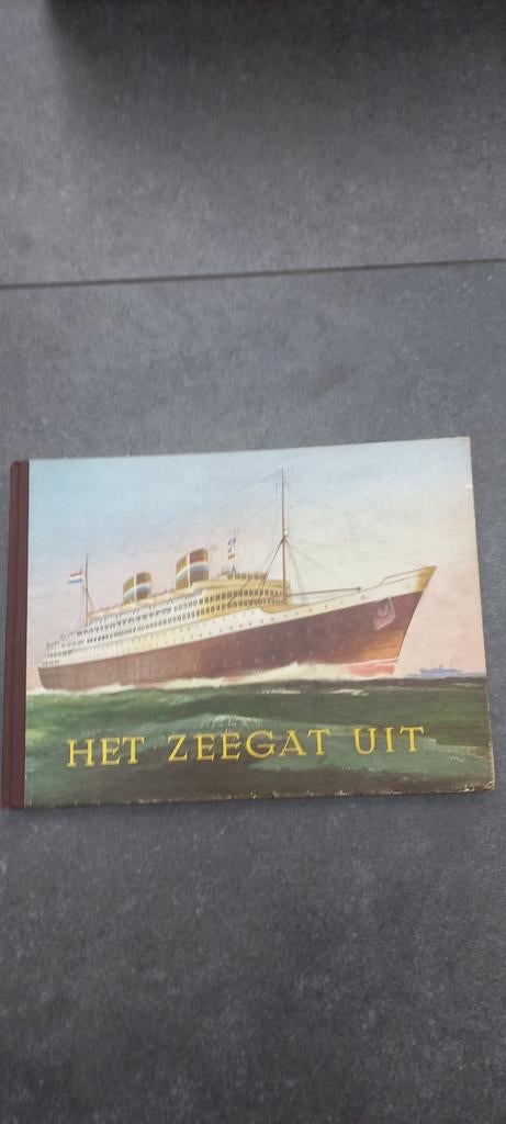 Het Zeegat Uit - Boek over schepen, Ophalen of Verzenden, Gelezen, Boot