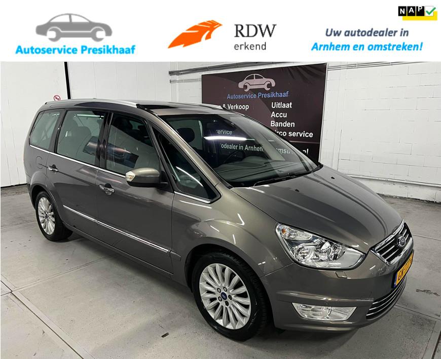Ford Galaxy 1.6 SCTi Platinum 7p. LEDER / PANODAK / XENON, Auto's, Voorwielaandrijving, Gebruikt, 4 cilinders, Bruin