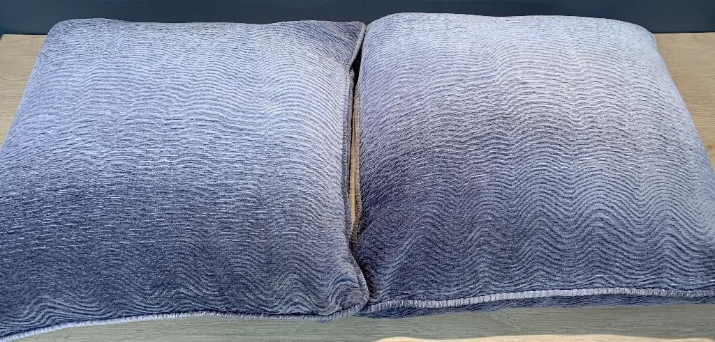 Nieuw van Macazz design kussens twv € 149,00 per stuk!, Ophalen of Verzenden, Nieuw, Overige kleuren, Vierkant