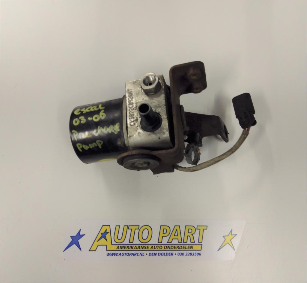 Cadillac Escalade 2003-2006 ABS opvoerpomp, Gebruikt, Info@gm.com, Ophalen of Verzenden, Chevrolet