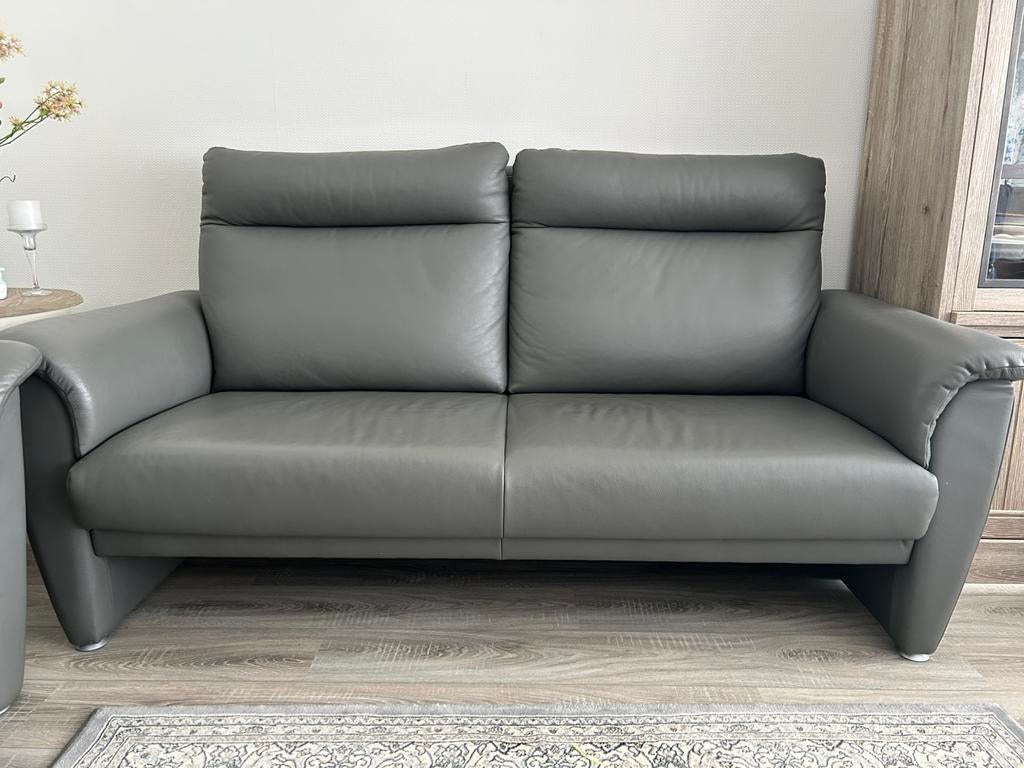 Bank, Ophalen, Zo goed als nieuw, Leer